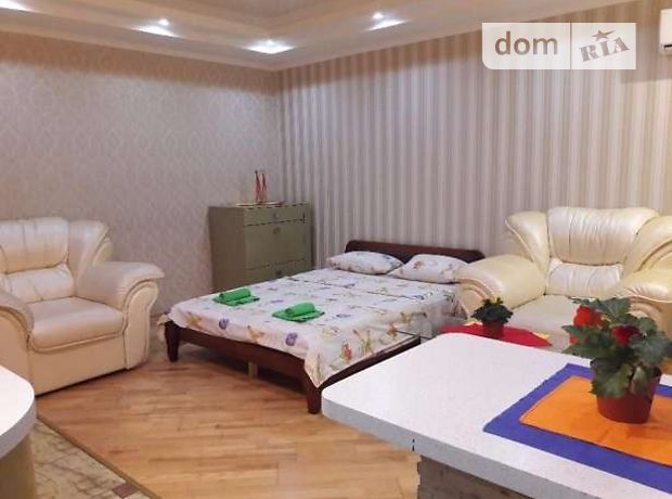 Зняти подобово квартиру в Києві на Харківське шосе за 600 грн. 