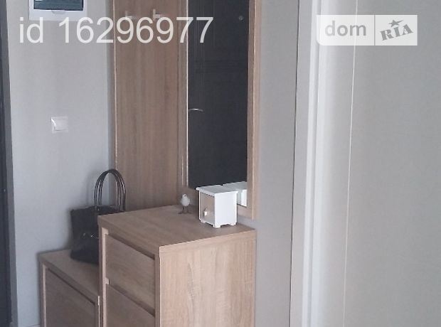Зняти квартиру в Києві на вул. Калнишевського Петра за 11000 грн. 
