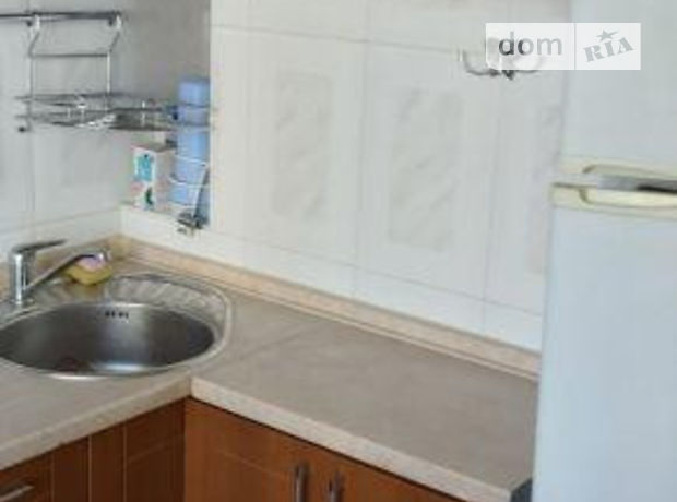 Rent an apartment in Kyiv on the St. Tymoshenka marshala per 15000 uah. 