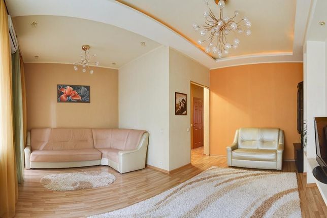 Rent daily an apartment in Kharkiv on the St. Pushkinska 54 per 1000 uah. 