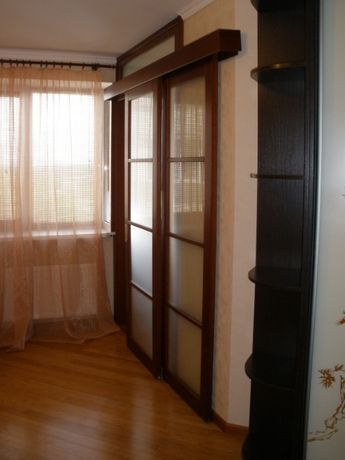 Rent daily an apartment in Brovary on the St. Hrushevskoho per 650 uah. 