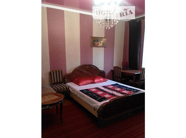 Rent daily an apartment in Zaporizhzhia on the Avenue Metalurhiv per 450 uah. 