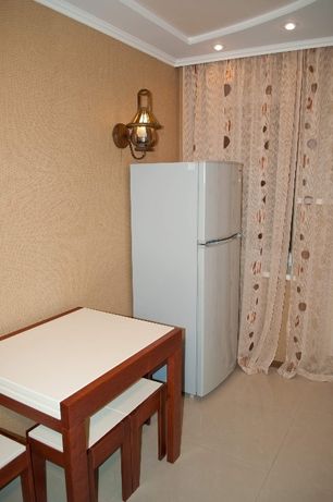 Rent daily an apartment in Kyiv on the Kontraktova square per 1000 uah. 