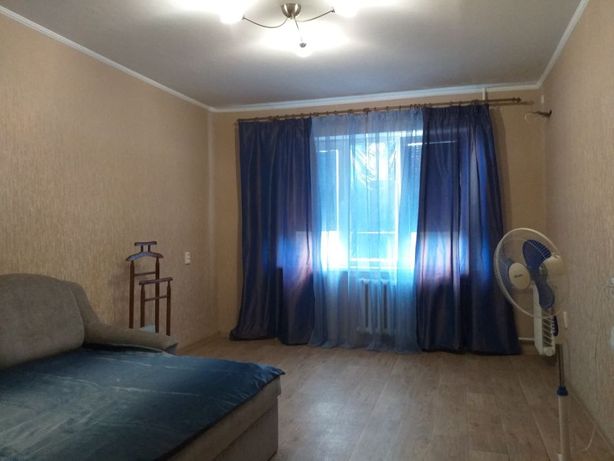 Rent daily a room in Dnipro on the Avenue Heroiv 4 per 499 uah. 