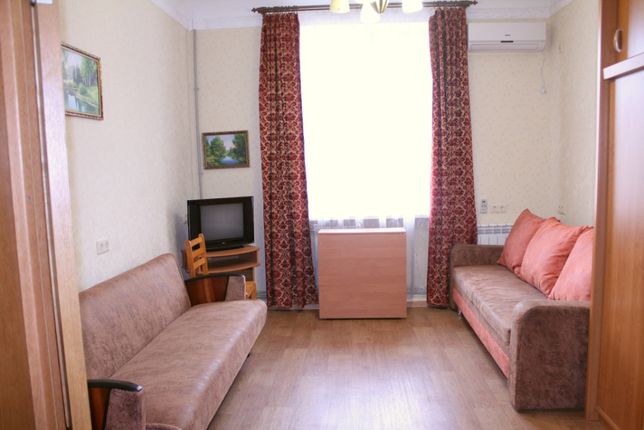 Rent daily an apartment in Berdiansk on the St. Horkoho 1 per 290 uah. 
