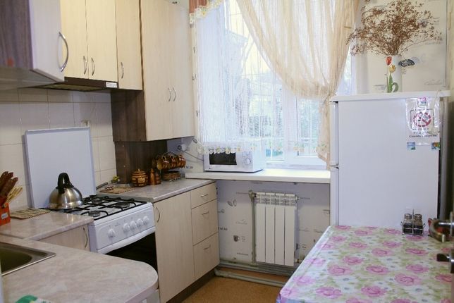 Зняти подобово квартиру в Бердянську на вул. Горького 1 за 290 грн. 