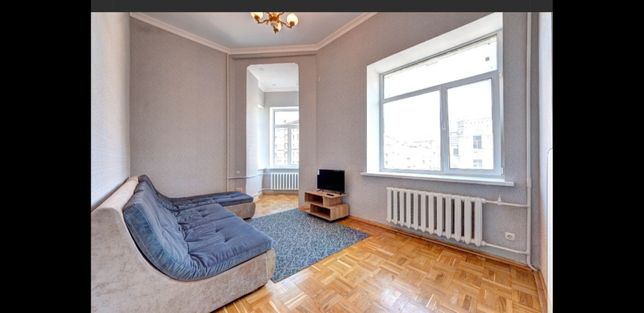 Rent an apartment in Kyiv on the St. Saksahanskoho 33/35 per $900 