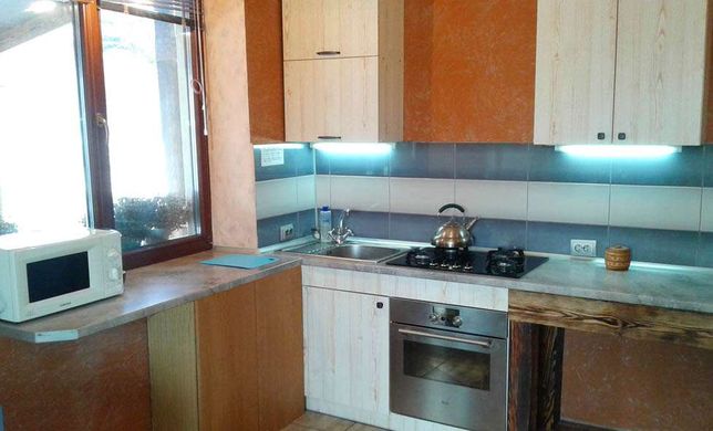 Rent daily a house in Dnipro on the lane Peredovyi per 1050 uah. 