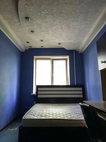 Rent an apartment in Zaporizhzhia on the Blvd. Tsentralnyi 18 per 8500 uah. 