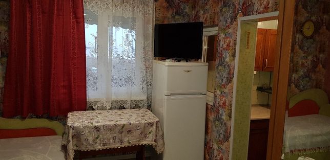 Снять посуточно комнату в Мариуполе на ул. Большая Морская 49 за 300 грн. 