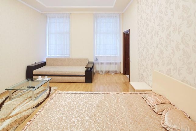Rent daily an apartment in Lviv on the Avenue Svobody per 700 uah. 
