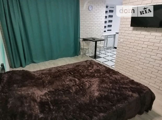 Зняти подобово квартиру в Запоріжжі на вул. Гагаріна за 700 грн. 