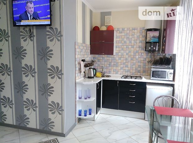 Зняти подобово квартиру в Миколаєві на вул. 8 Березня 34 за 500 грн. 
