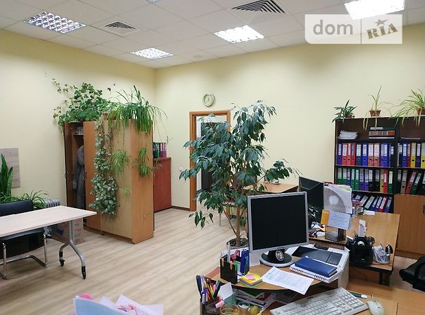 Снять офис в Киеве на ул. Юрия Ильенко 81А за 30200 грн. 