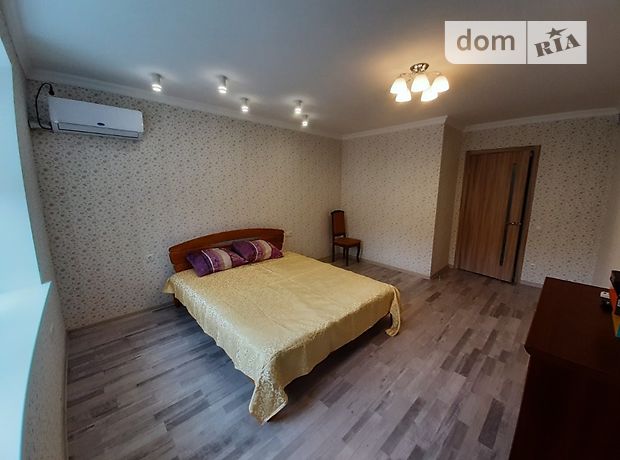 Снять посуточно квартиру в Полтаве на ул. Узкая за 600 грн. 