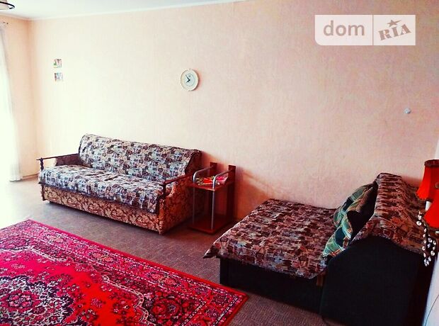 Rent an apartment in Berdiansk on the St. Perlynna per 2500 uah. 