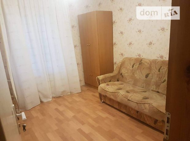 Rent daily a room in Kherson on the St. Ushakova per 170 uah. 
