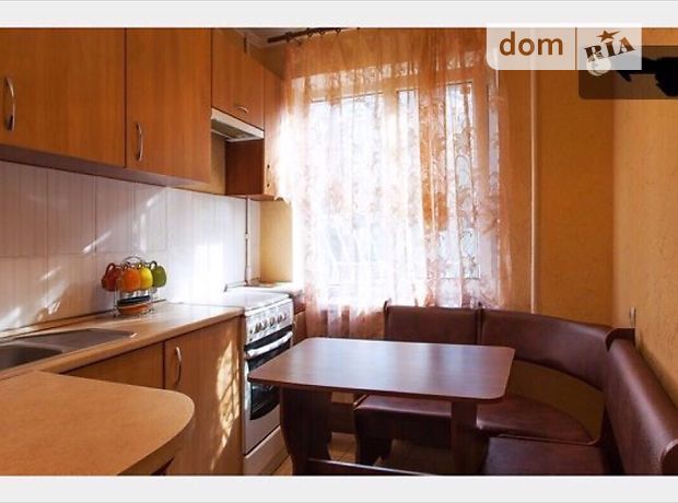 Rent daily an apartment in Odesa on the St. Filatova akademika per 450 uah. 