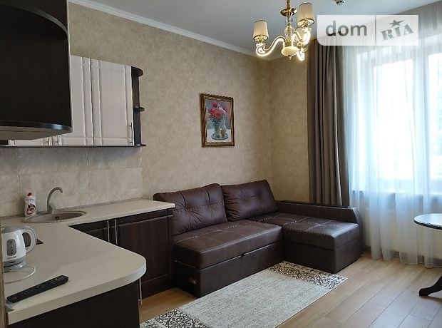 Зняти подобово квартиру в Одесі на вул. Середньофонтанська за 1200 грн. 