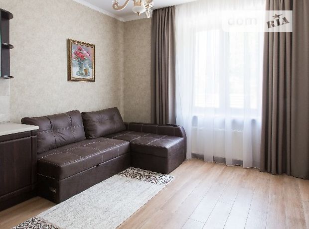 Зняти подобово квартиру в Одесі на вул. Середньофонтанська за 1200 грн. 