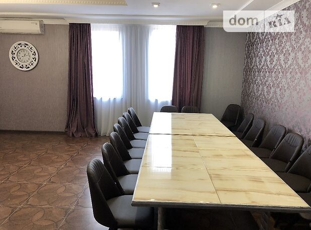 Rent daily a house in Kharkiv on the St. Lyusynska 61/13 per 3500 uah. 