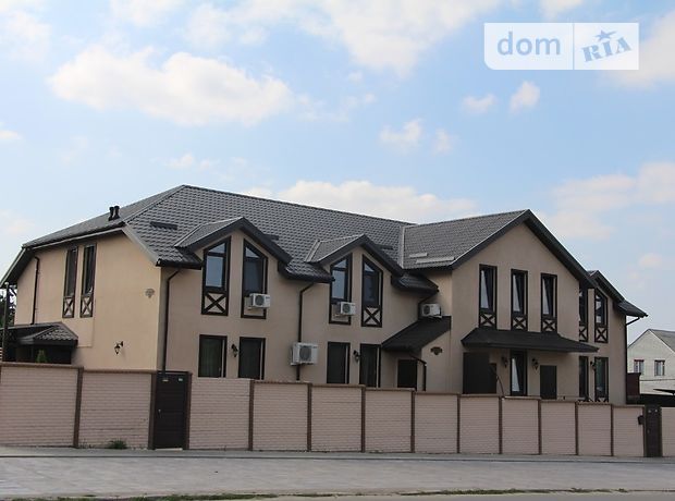 Rent daily a house in Kharkiv on the St. Lyusynska 61/13 per 3500 uah. 
