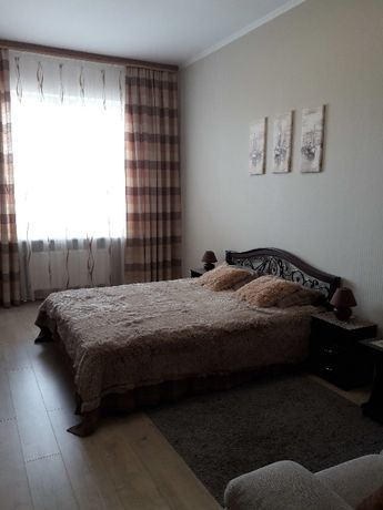 Rent an apartment in Odesa on the St. Henuezka 24д per 12000 uah. 