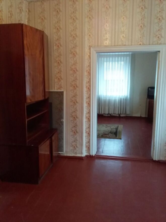 Rent a house in Mariupol per 2500 uah. 