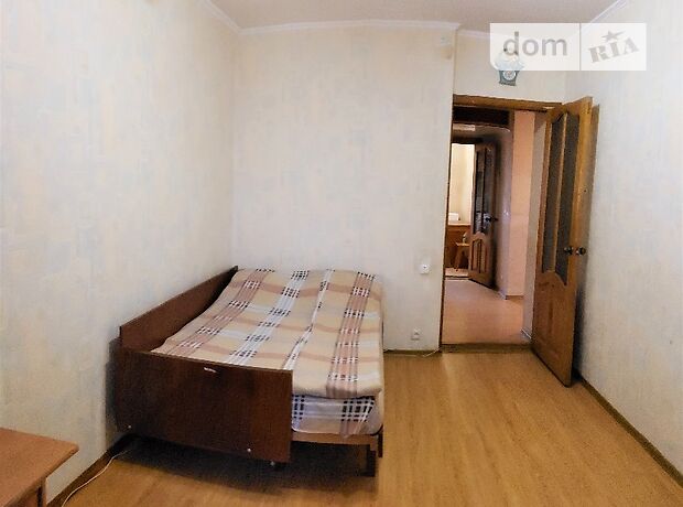 Rent daily an apartment in Vinnytsia on the St. Keletska 136 per 490 uah. 