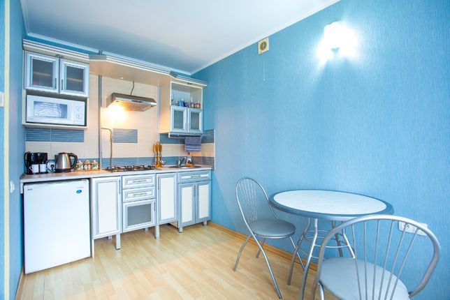Rent daily an apartment in Mykolaiv on the St. Lyahina 1 per 499 uah. 