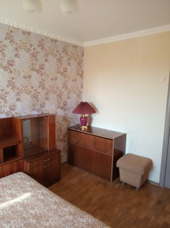 Rent an apartment in Zaporizhzhia on the lane Dubovyi per 4800 uah. 