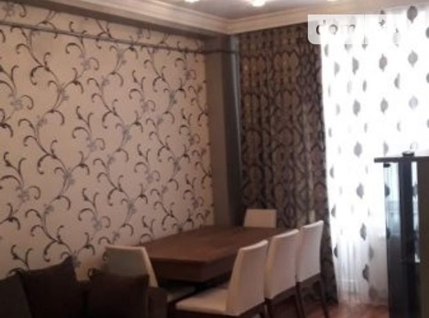 Rent daily an apartment in Kyiv on the St. Dehtiarivska per 600 uah. 