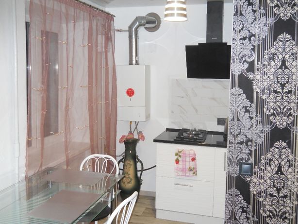 Зняти подобово квартиру в Дніпрі на вул. Героїв Дніпра за 694 грн. 