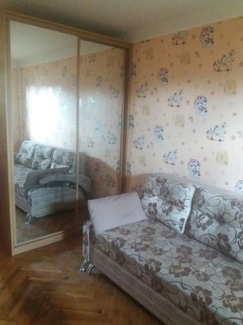 Rent a room in Kyiv on the Demiivska square 10 per 6500 uah. 