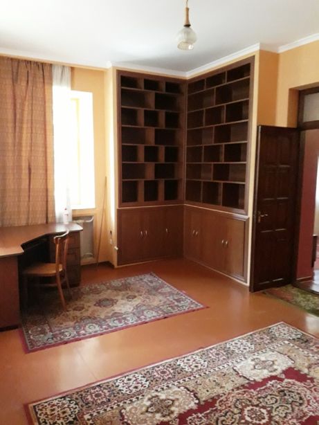 Rent an apartment in Kamianets-Podilskyi per 5000 uah. 