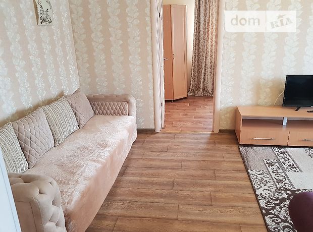 Rent daily an apartment in Kropyvnytskyi on the St. Shevchenka 42/29 per 550 uah. 