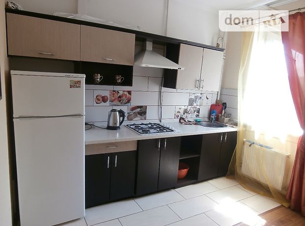 Rent daily an apartment in Ivano-Frankivsk on the St. Zaliznychna per 425 uah. 