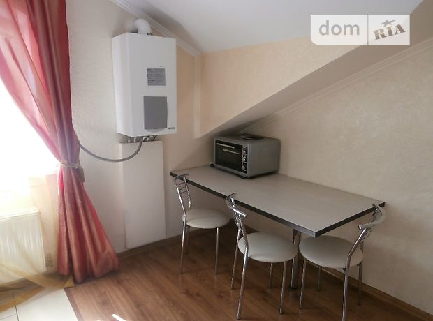 Rent daily an apartment in Ivano-Frankivsk on the St. Zaliznychna per 425 uah. 