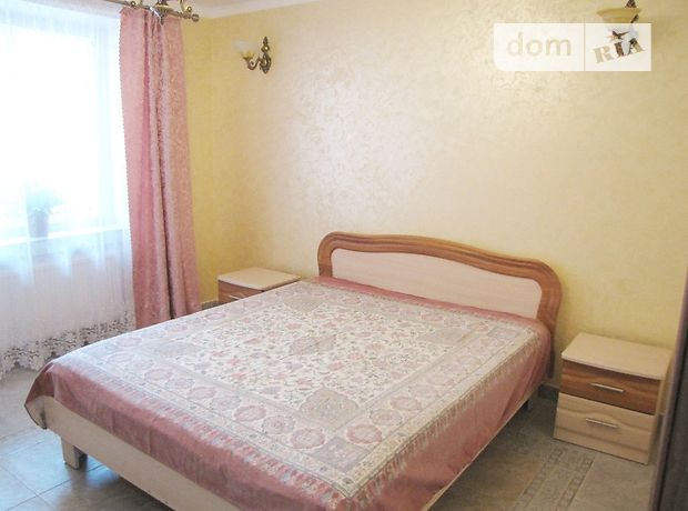 Снять посуточно квартиру в Тернополе на ул. Королева за 500 грн. 