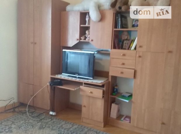 Rent a room in Ternopil on the St. Mykulynetska per 2600 uah. 