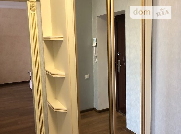 Снять квартиру в Луцке на ул. Кравчука 11/б за 8000 грн. 