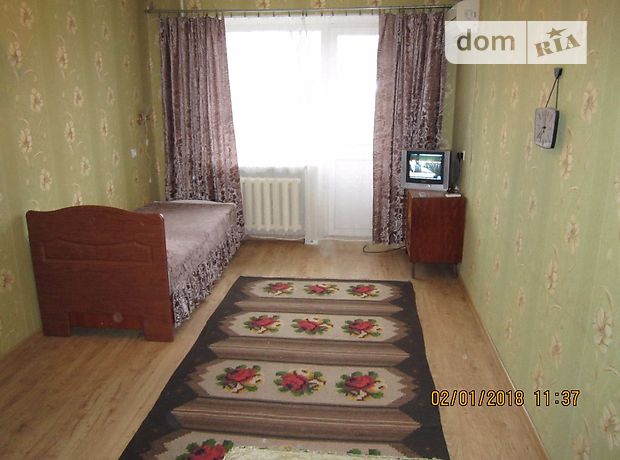 Rent daily an apartment in Melitopol on the Avenue Khmelnytskoho Bohdana per 250 uah. 