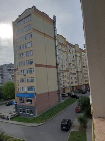 Rent daily an apartment in Rivne on the St. Malorivnenska 12 per 500 uah. 