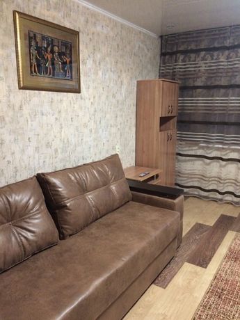Снять посуточно квартиру в Кропивницком на ул. Кропивницкого 1 за 450 грн. 
