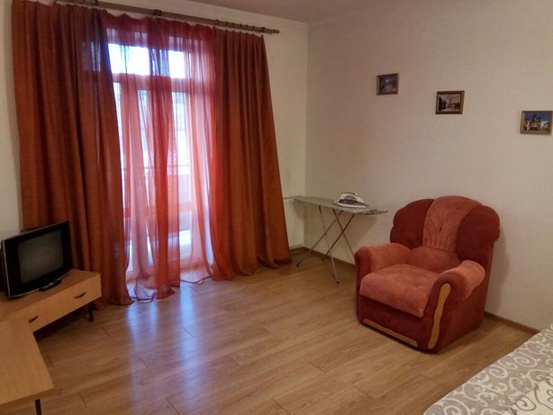 Rent daily an apartment in Ivano-Frankivsk on the St. Zaliznychna per 600 uah. 