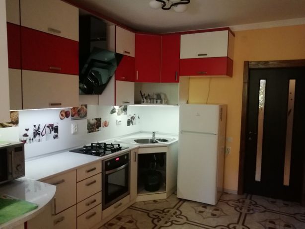 Rent daily an apartment in Ivano-Frankivsk on the St. Khotynska 12 per 450 uah. 