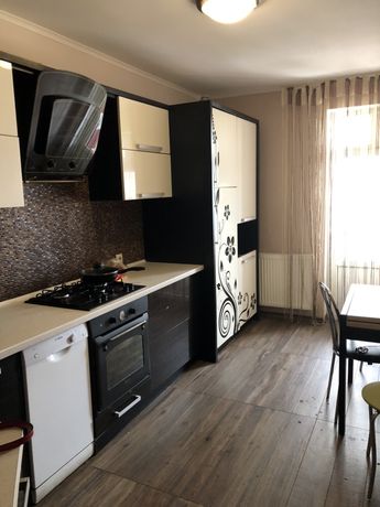 Rent daily an apartment in Ternopil on the St. Chernivetska per 550 uah. 