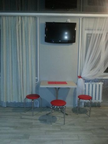 Rent daily an apartment in Sloviansk on the St. Universytetska per 400 uah. 