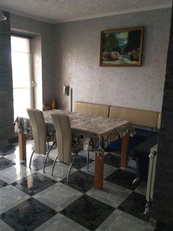 Снять посуточно квартиру в Мукачеве на переулок Петрова генерала за 650 грн. 