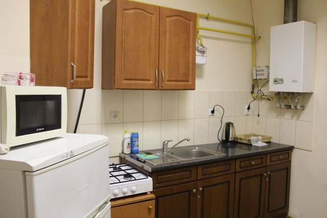 Rent daily an apartment in Mukachevo on the Kyryla i Mefodiia square per 700 uah. 